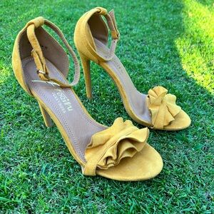 Yellow Heels Sandals Sz 8.5